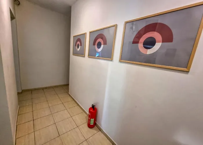 Relaxing In Center * ソフィア